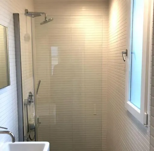 60sqm Design With Stunning View Paříž